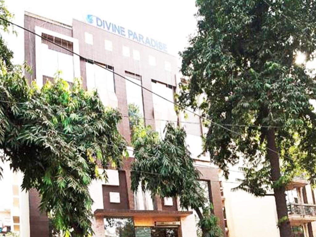 Divine Paradise Tavisha Új-Delhi Kültér fotó